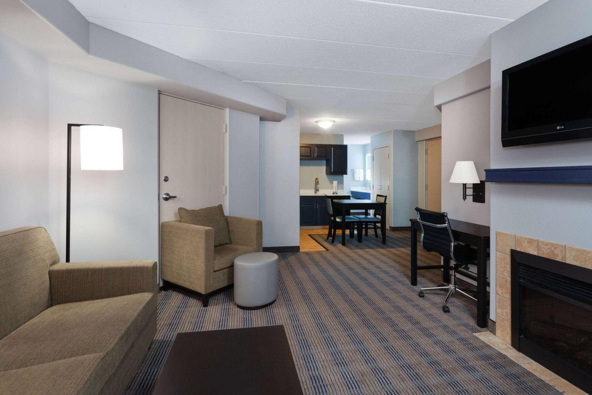 Americinn By Wyndham Peoria Exteriör bild