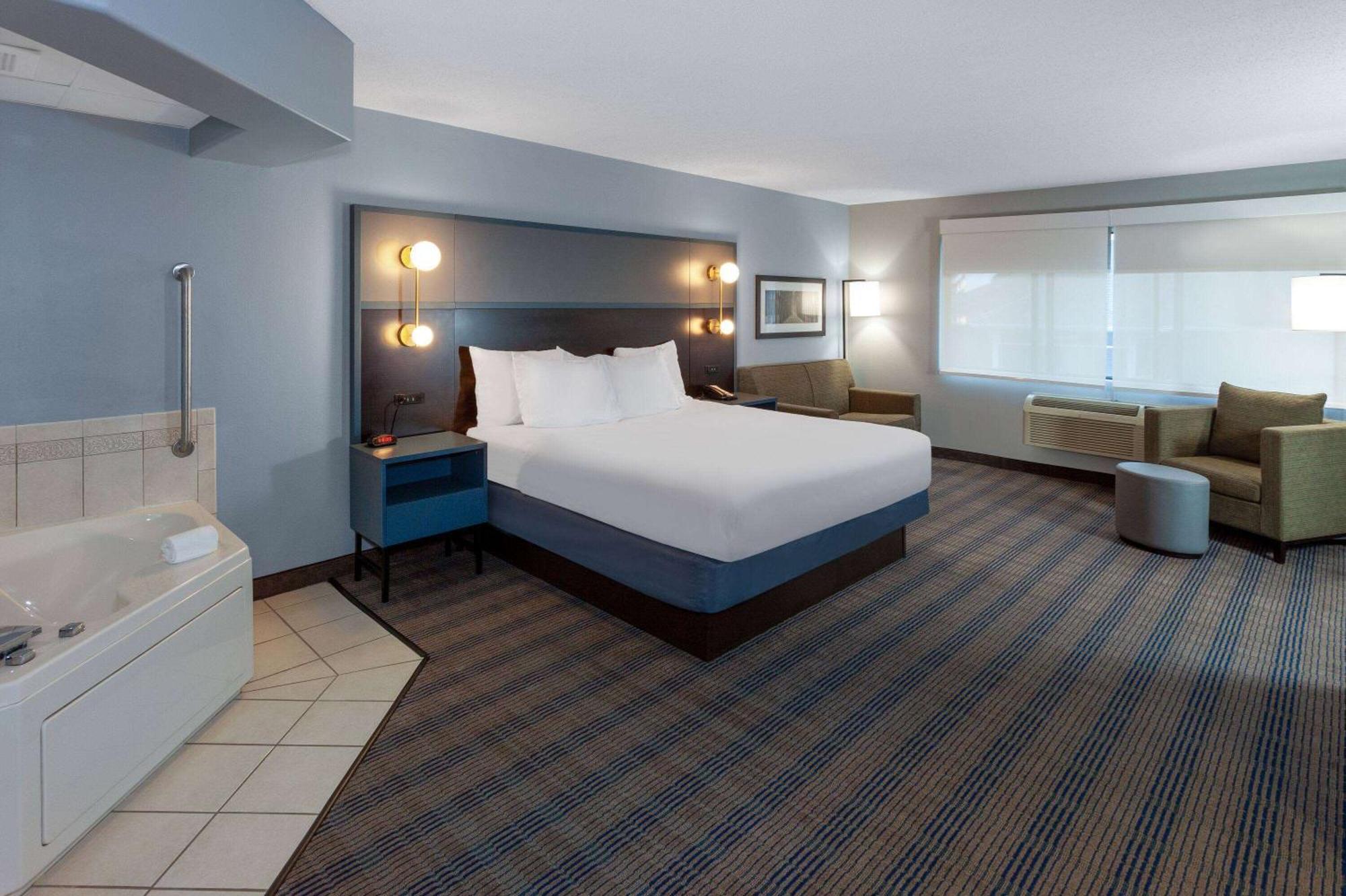 Americinn By Wyndham Peoria Exteriör bild
